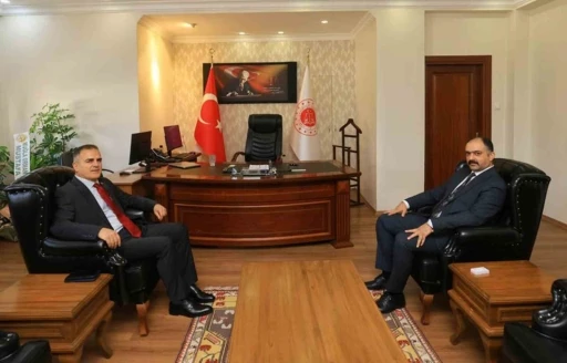 Vali Akbıyık&rsquo;tan Cumhuriyet Başsavcısı Kayak&ouml;z&uuml;&rsquo;ne &lsquo;Hayırlı Olsun&rsquo; ziyareti
