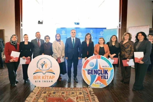 VALİ AKBIYIK&rsquo;TAN GEN&Ccedil;LER İLE &lsquo;GEN&Ccedil;LİK YILI&rsquo; BULUŞMASI