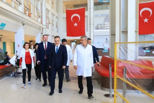Vali Akbıyık&rsquo;tan Muğla Eğitim ve Araştırma Hastanesi&rsquo;nde denetim
