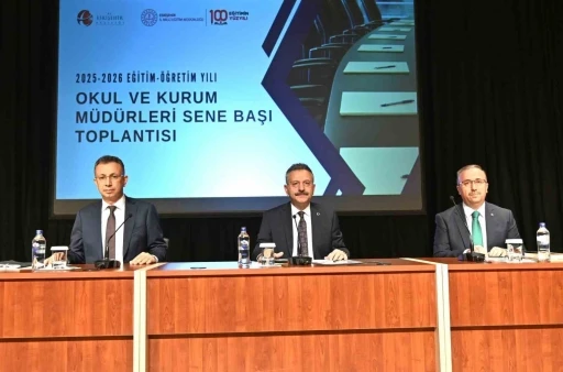 Vali Aksoy, okul ve kurum müdürleriyle toplantı yaptı
