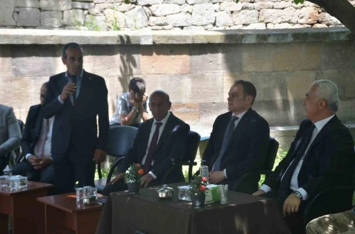 Vali Avni Çakır: &quot;Gönül birliği ile aşamayacağımız hiçbir engel yoktur&quot;

