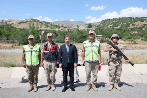 Vali Aydoğdu&rsquo;dan jandarma personeline asayiş noktasında ziyaret
