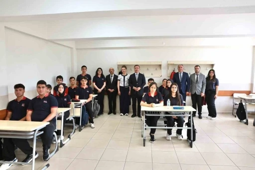 Vali Aydoğdu’dan YKS’ye hazırlanan öğrencilere başarı dileği
