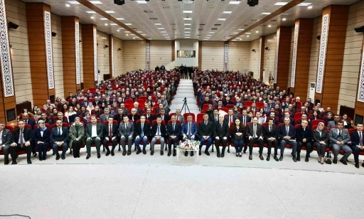 Vali Aydoğdu: "Bilgi her yerden &ouml;ğrenilir, irfan rehberlikle kazanılır"
