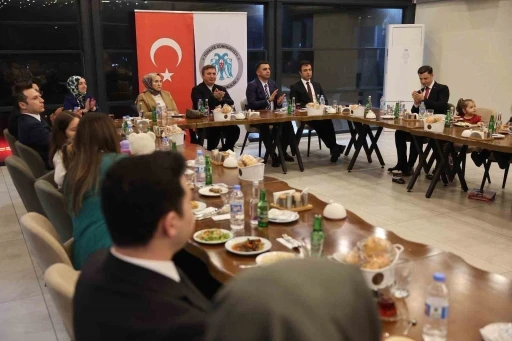 Vali Aydoğdu: "Erzincan&rsquo;ımızın huzuru, g&uuml;veni ve kalkınması i&ccedil;in el birliğiyle &ccedil;alışmaya devam edeceğiz"
