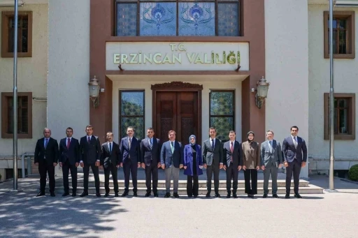 Vali Aydoğdu, yeni atanan vali yardımcıları ve kaymakamlarla toplantı yaptı
