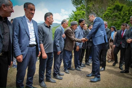 Vali Çelik’ten köy ziyareti
