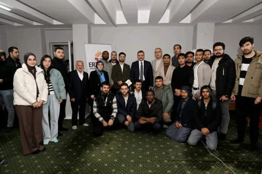 Vali Çiftçi, Uluslararası öğrencilerle biraraya geldi
