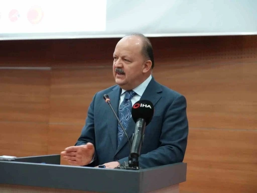 Vali Dallı: "Hz. Pir Şeyh Şaban-ı Veli&rsquo;nin kurduğu Şabaniyye kolunun Endonezya&rsquo;da Samaniyye adıyla bir kolu var"
