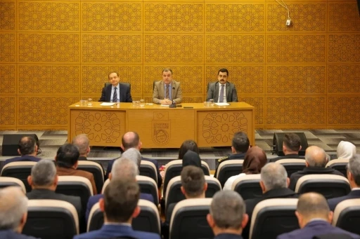 Vali Eldivan&rsquo;dan kurum amirlerine talimat: "Hizmetlerde aksaklığa mahal verilmeyecek"
