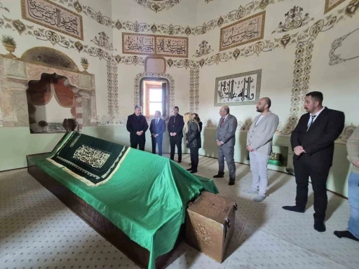 Vali Erdin&ccedil; Yılmaz Seyitgazi&rsquo;de tarihi mekanları yerinde inceledi
