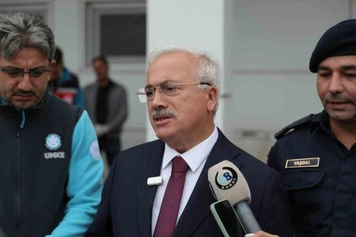 Vali Kumbuzoğlu: &quot;Kazada 2 jandarma şehit oldu, 1 vatandaş hayatını kaybetti&quot;
