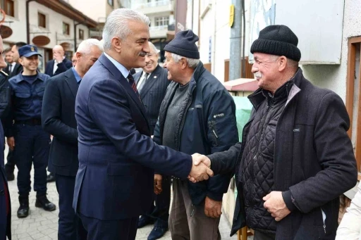 Vali Makas&rsquo;tan Ak&ccedil;akoca esnafı ile hasbihal etti
