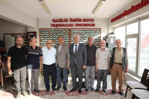Vali Mehmet Makas&rsquo;tan Gazilere anlamlı ziyaret
