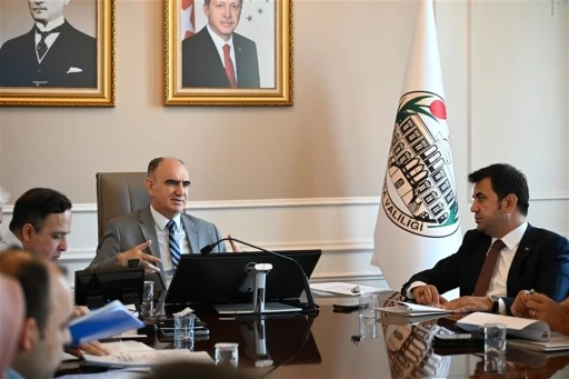 Vali &Ouml;zkan: "G&uuml;&ccedil;l&uuml; aile, g&uuml;&ccedil;l&uuml; toplum ve g&uuml;&ccedil;l&uuml; devlet anlayışının temelini oluşturmaktadır"
