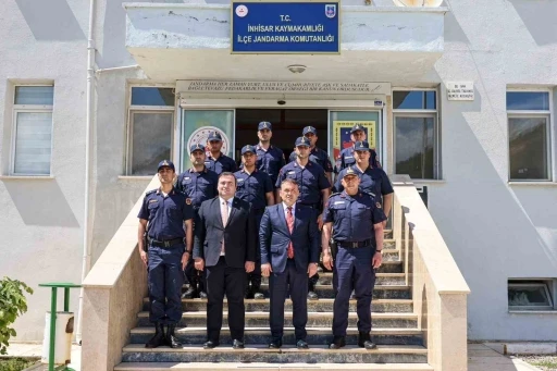 Vali S&ouml;zer&rsquo;den İnhisar Jandarmasına bayram ziyareti
