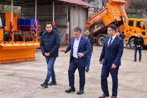 Vali S&ouml;zer&rsquo;den karayollarına kış mesajı
