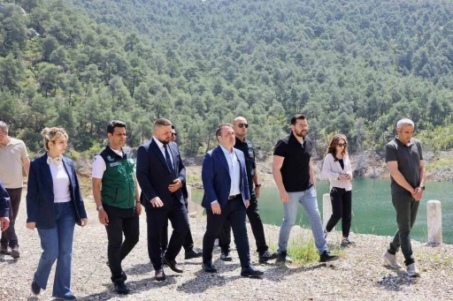 Vali S&ouml;zer Soğucakpınar Barajı&rsquo;nda incelemelerde bulundu
