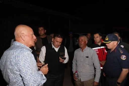Vali Sözer yangın bölgesinde

