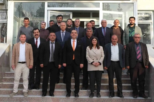 Vali Taşolar&rsquo;dan Halfeli Beldesine iade-i ziyaret
