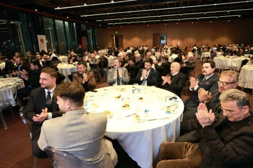 Vali Tavlı&rsquo;dan iftar programında anlamlı mesaj: "Nice Kızılelmalarla buluşmak dileğiyle"
