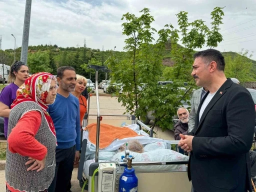 Vali Tekbıyıkoğlu: &quot;Hastalar servislere alınmaya başlandı&quot;
