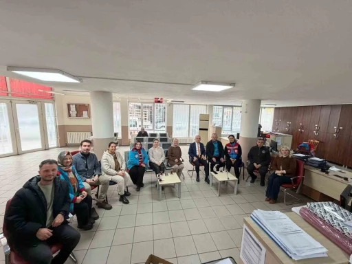 Vali Turan: "İhtiya&ccedil; sahiplerine zamanında ulaştırılan yardımlar toplumsal dayanışmayı g&uuml;&ccedil;lendirir"
