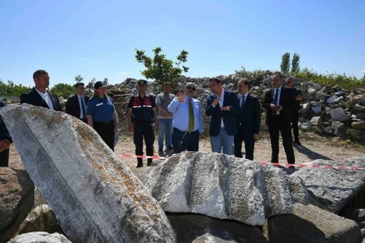 Vali Ustaoğlu’ndan Kyzikos Kazı Evi’ne ziyaret
