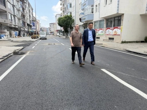 Vali Ziya Polat, Cumhuriyet Caddesi&rsquo;ndeki yol &ccedil;alışmalarını yerinde inceledi
