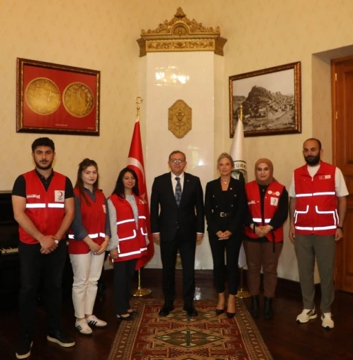 Vali Ziya Polat&rsquo;tan Kızılay&rsquo;a 158. kuruluş yıl d&ouml;n&uuml;m&uuml; tebriki
