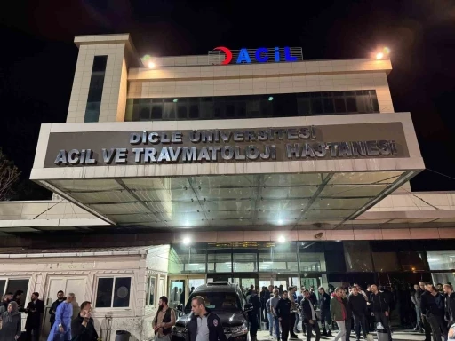 Vali Zorluoğlu, yaralı polis memurunu ziyaret etti
