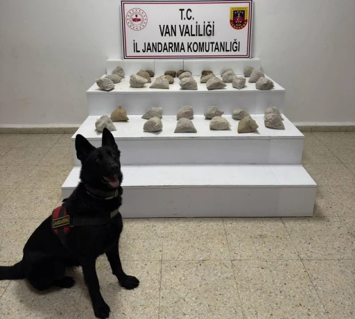 Van&rsquo;da 24 kilo eroin ele ge&ccedil;irildi
