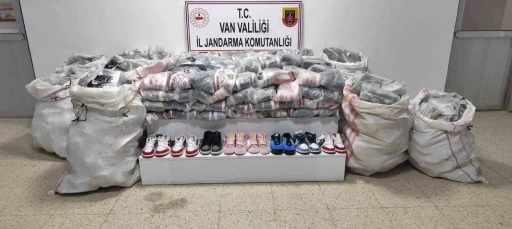 Van&rsquo;da 3 milyon 660 bin TL değerinde ka&ccedil;ak eşya ele ge&ccedil;irildi
