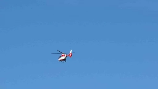 Van&rsquo;da 77 yaşındaki hasta i&ccedil;in helikopter ambulans havalandı
