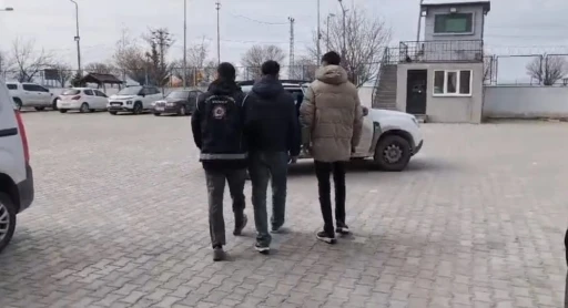 Van’da göçmen kaçakçılığına 6 tutuklama
