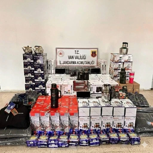 Van&rsquo;da g&uuml;mr&uuml;k ka&ccedil;ak&ccedil;ılığı operasyonu
