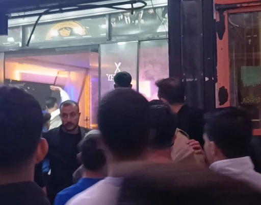 Van’da iki grup arasında kavga: Bir işletmenin camları kırıldı
