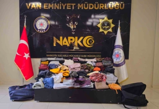 Van’da pes dedirten uyuşturucu kaçakçılığı yöntemi
