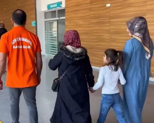 Van&rsquo;da "Bana Sor" ekipleri hastanede g&ouml;reve başladı
