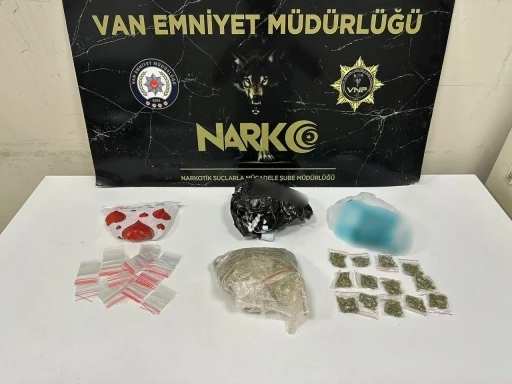 Van’da ‘torbacı’ operasyonu
