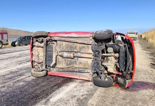 Van&rsquo;da trafik kazası: 1 &ouml;l&uuml;, 2 yaralı
