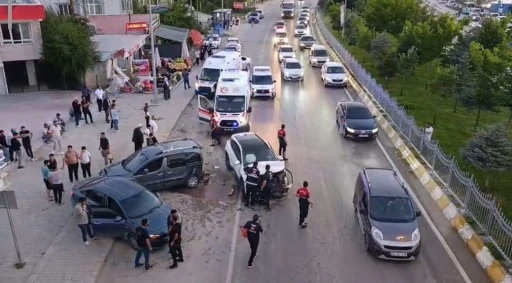 Van&rsquo;da zincirleme trafik kazası: 1 yaralı
