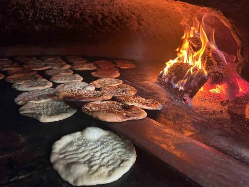 Van&rsquo;dan T&uuml;rkiye&rsquo;ye Ramazan lezzeti: Van &ccedil;&ouml;reği
