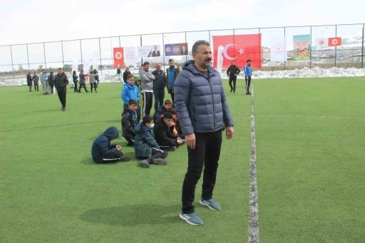 Vanlı eğitimciden şampiyonluklarla dolu 20 yıllık veda

