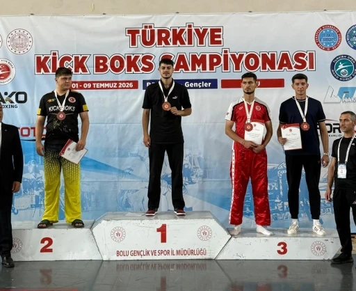 Vanlı sporcu Alim Y&ouml;nten T&uuml;rkiye şampiyonu oldu
