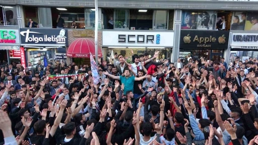 Vanspor taraftarının galibiyet coşkusu
