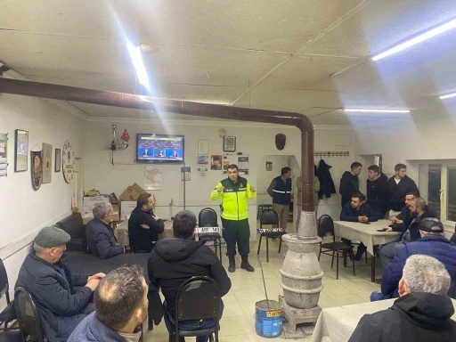 Vatandaşa trafik ve ara&ccedil; eğitimi verildi
