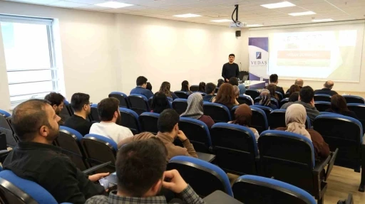 VEDAŞ&rsquo;tan &ccedil;alışanlarına akran zorbalığı eğitimi
