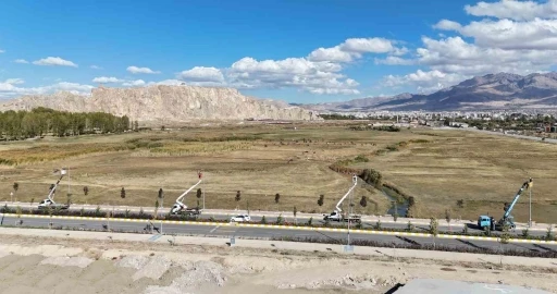 VEDAŞ&rsquo;tan g&uuml;nd&uuml;z yanan aydınlatma a&ccedil;ıklaması
