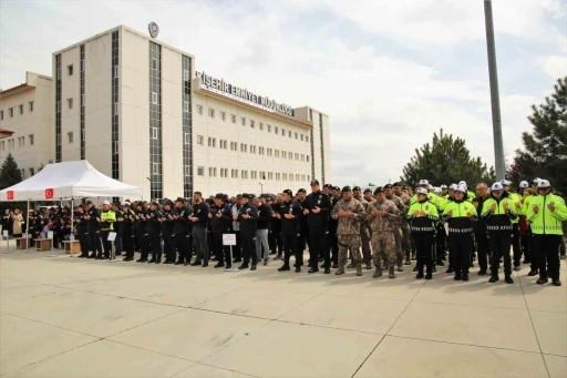Vefat eden polis memuru son yolculuğuna uğurlandı
